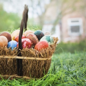 A Toxic-Free Easter: 7 Tips To Hop Into Health!