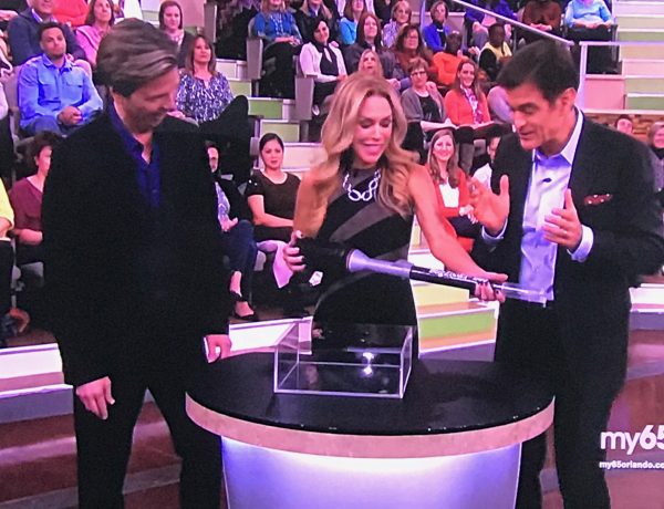 Ron & Lisa show BugZooka on Dr. Oz